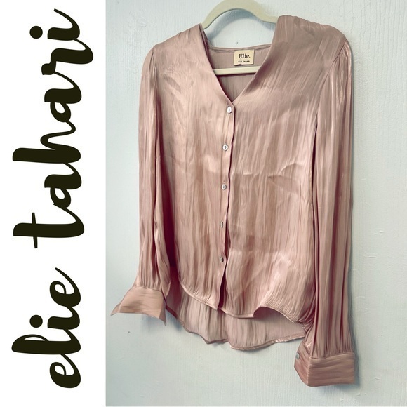 Elie Tahari Tops - Elie Tahari Blush Pink Satin Button Down Long Sleeve Feminine Blouse XS